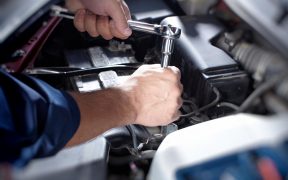 Quelles sont les étapes avant la réparation auto